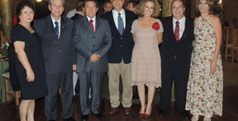 Presidente da FAEASP Arq. Valdir Bergamini e Esposa, Presidente do CREA SP Eng. Kurimori, Prefeito Paulo Altomani e Esposa e Presidente Eleito e Esposa