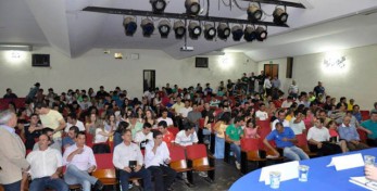 Arqº Valdir Bergamini apresenta convênios em Araraquara.