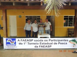 Premiação do 1º, 2º e 3º colocado do Torneio de Pesca da FAEASP.