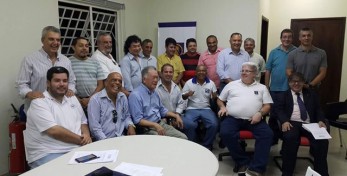 Participantes da reunião de Poá.