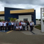 Participantes da reunião diante da Casa da Engenharia de Rio Pardo.