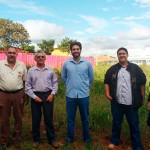 Equipe da Associação de Teodoro Sampaio em visita ao terreno da Casa da Engenharia